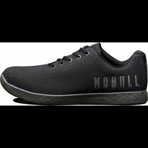 NOBULL black trainer